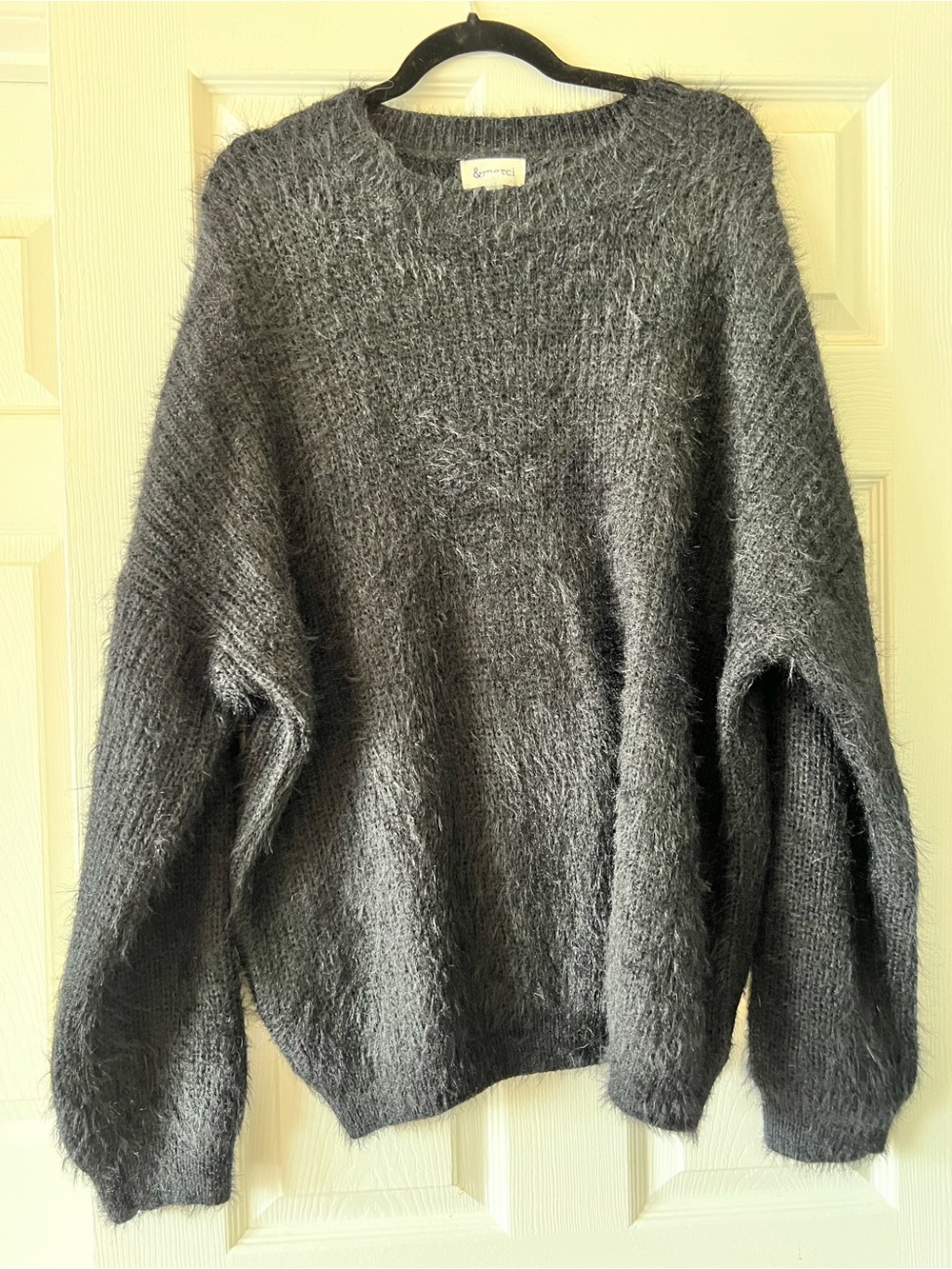Women’s Oversized Black Fuzzy Maternity Fall/winter Sweater, Large